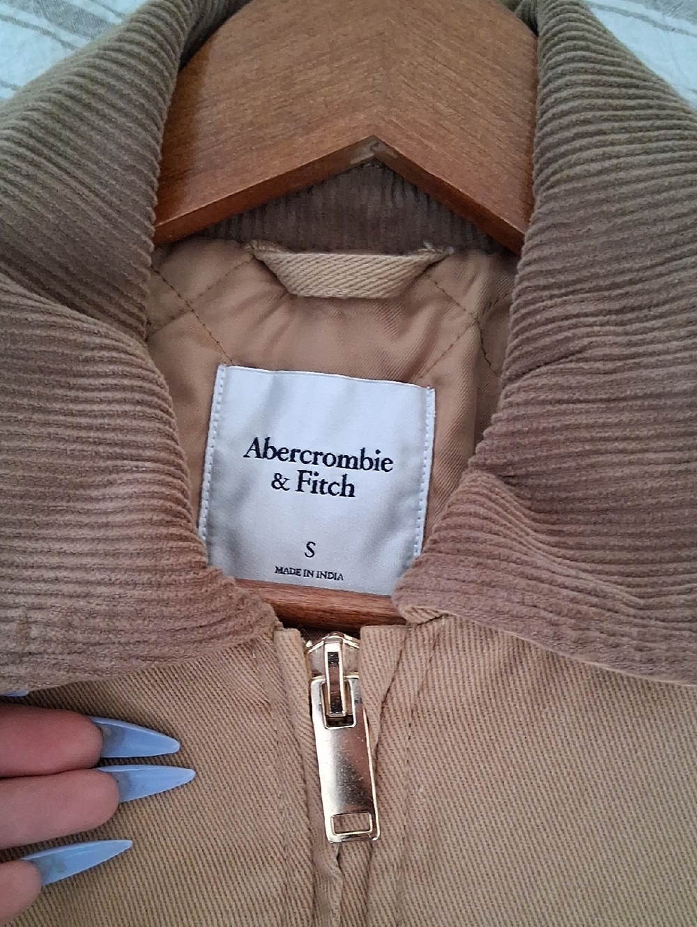 Jacket - Picture 4 of 7